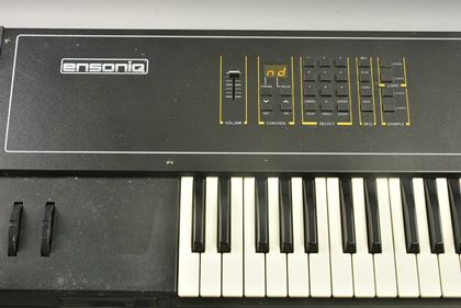 Ensoniq-Mirage DSK-8 n/working (ND display)